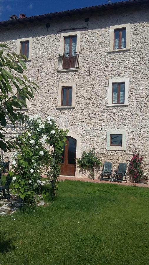 Вилла Alloggi Agrituristici Antica Dimora San Demetrio ne' Vestini Экстерьер фото